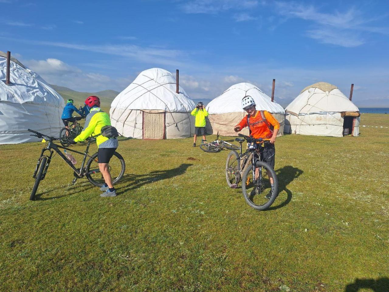 Hotel Zalkar Yurt Camp Song-Kul Exterior foto